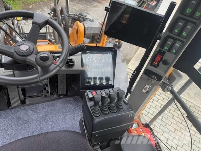 Ljungby L 18 輪胎式裝載機
