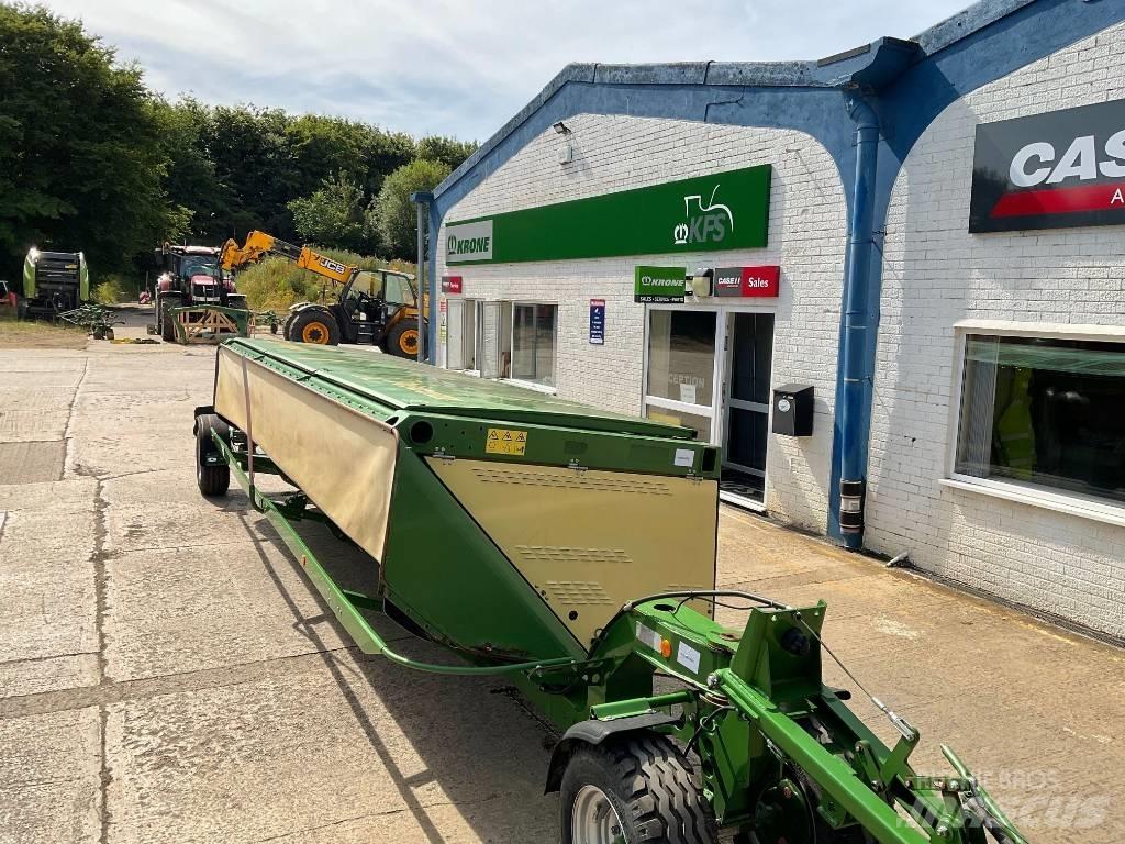 Krone XDisc 6200 自走式飼料採集機