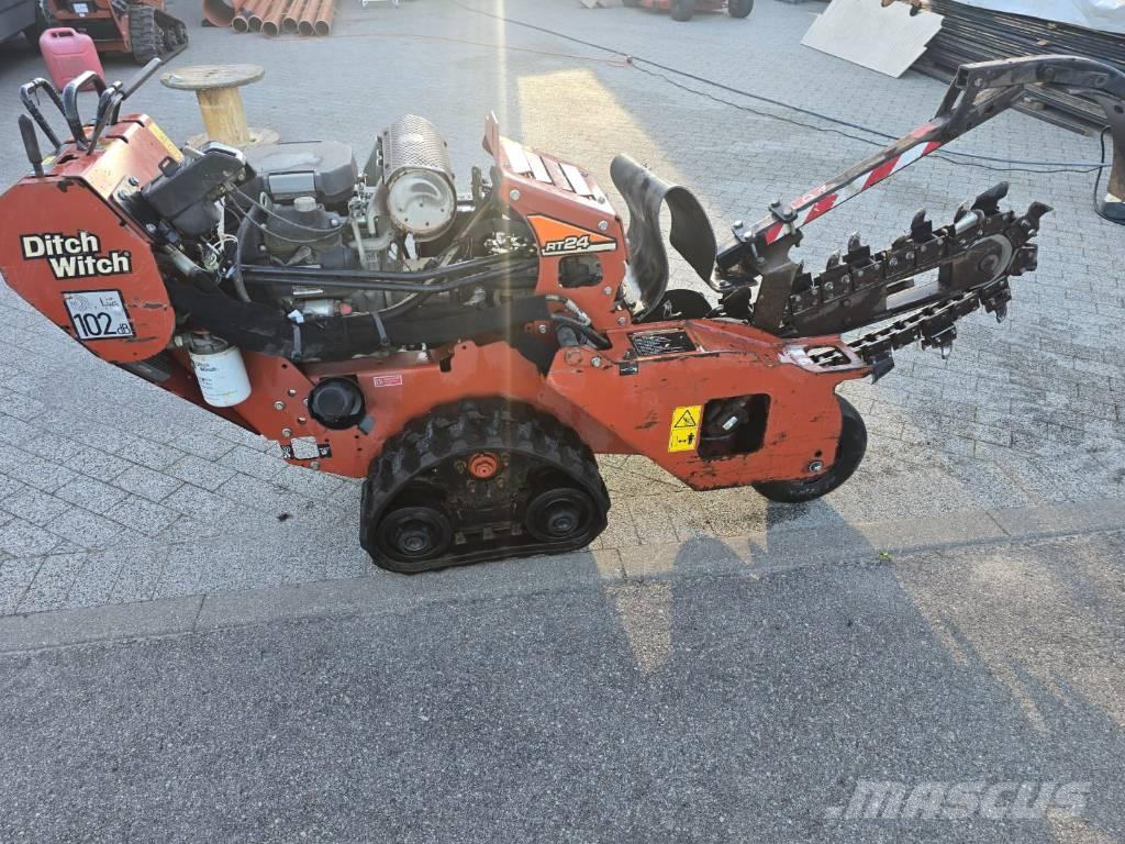 Ditch Witch RT 24 掘溝機