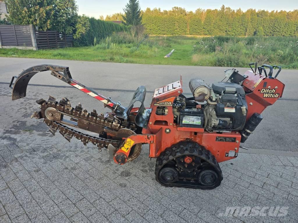 Ditch Witch RT 24 掘溝機