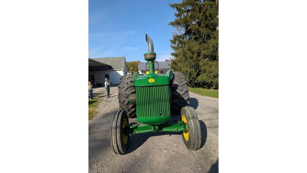 John Deere R 曳引機