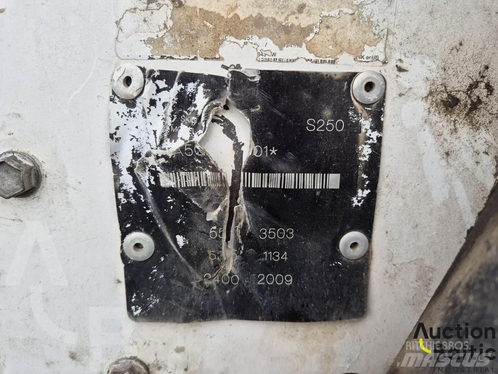 Bobcat S 250 滑移轉向裝載機