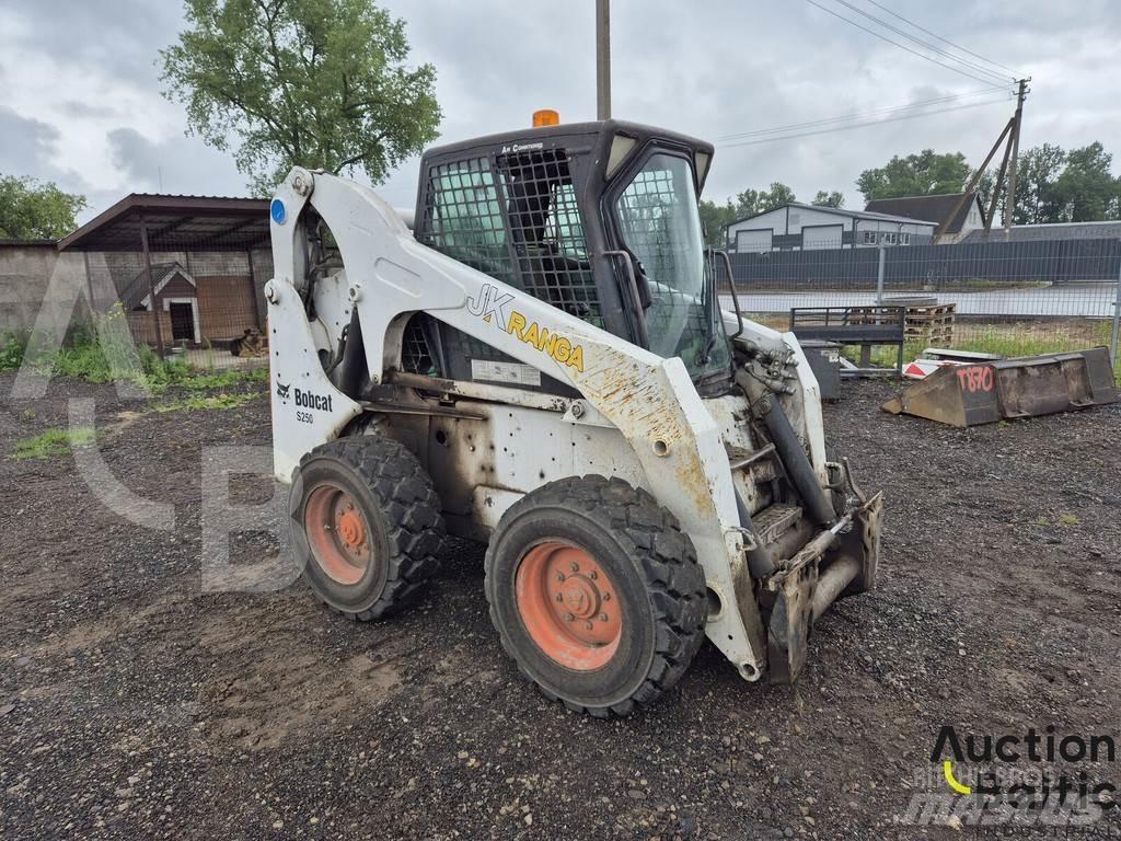 Bobcat S 250 滑移轉向裝載機