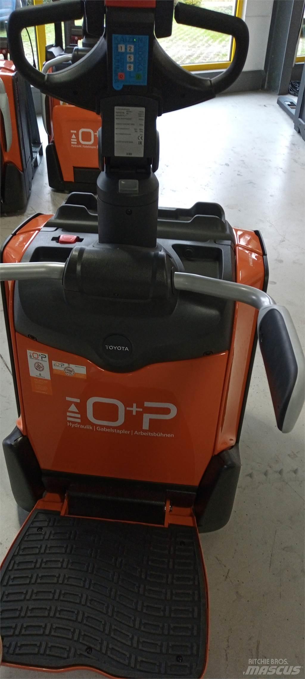 Toyota LPE200 低架升降機