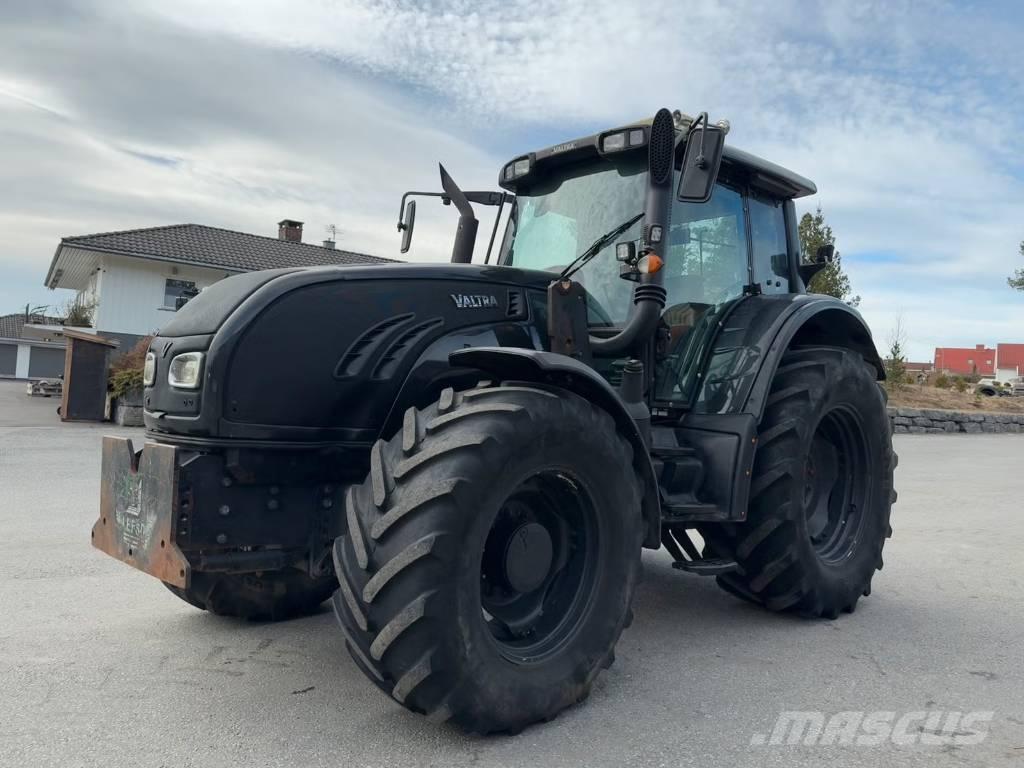 Valtra T 162 曳引機