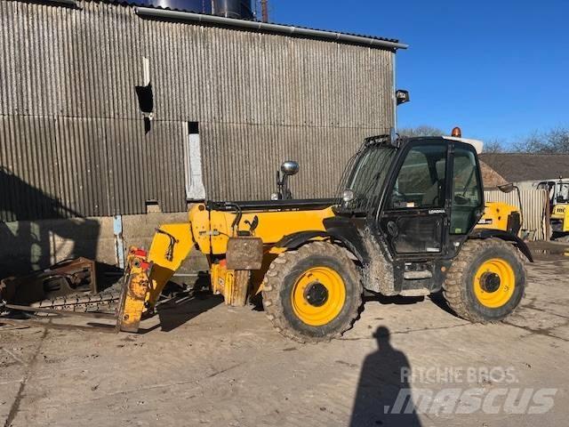 JCB 535-140 伸縮臂操作車