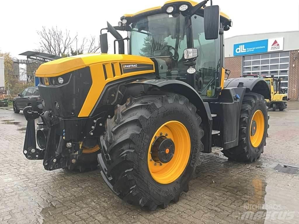 JCB Fastrac 4220 曳引機