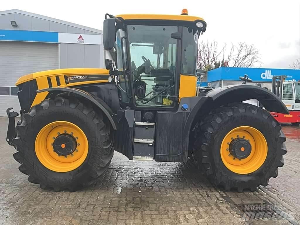 JCB Fastrac 4220 曳引機
