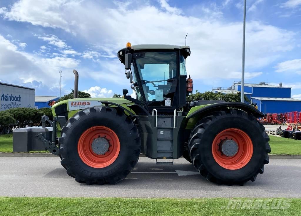 CLAAS Xerion 3800 曳引機