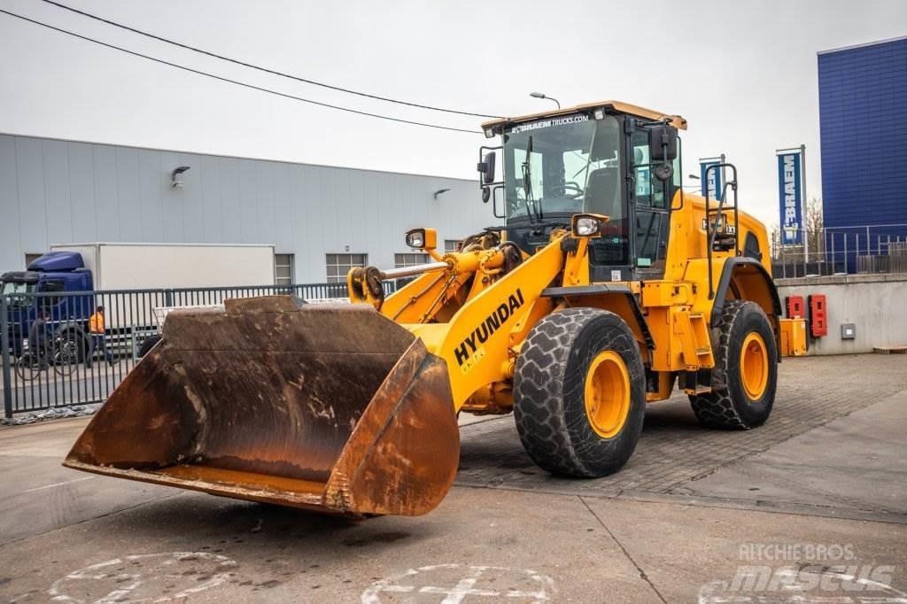 Hyundai HL955XT 輪胎式裝載機
