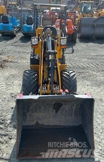 Schäffer 2428 SLT 輪胎式裝載機