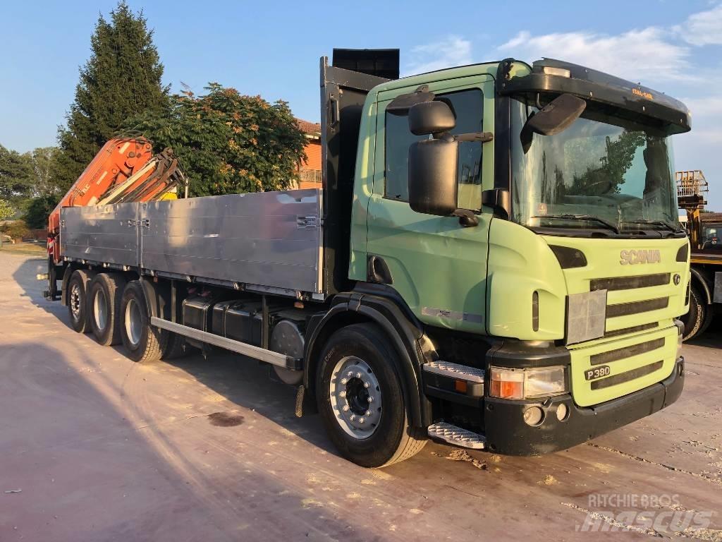 Scania P 380 貨箱式卡車