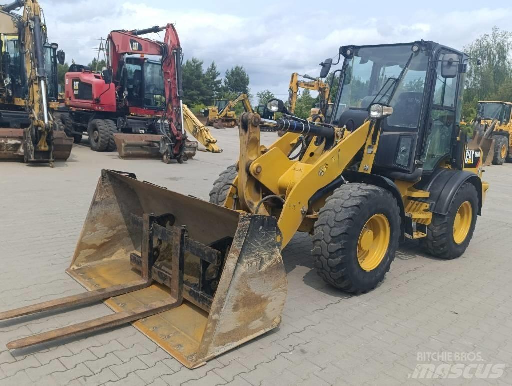 CAT 908M 輪胎式裝載機