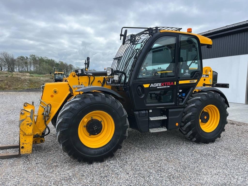 JCB 536-95 伸縮臂操作車