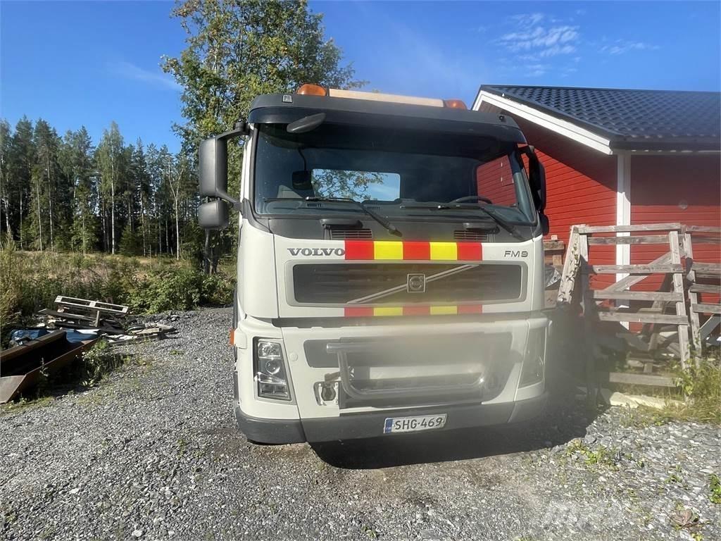 Volvo FM9 起重可拆卸式卡車