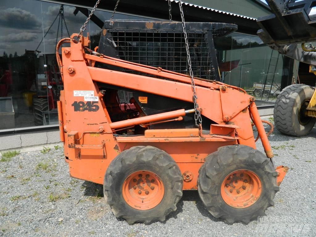 CASE 1845 滑移轉向裝載機
