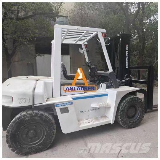 TCM FD 70 Z8 柴油卡車