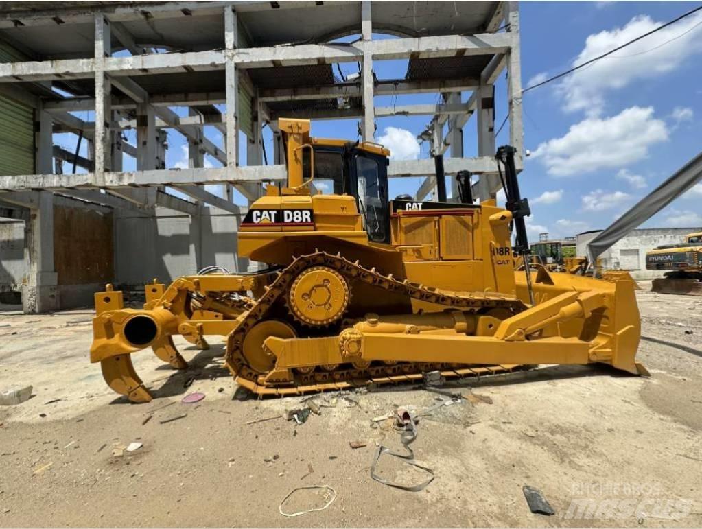 CAT D 8 R 履帶推土機