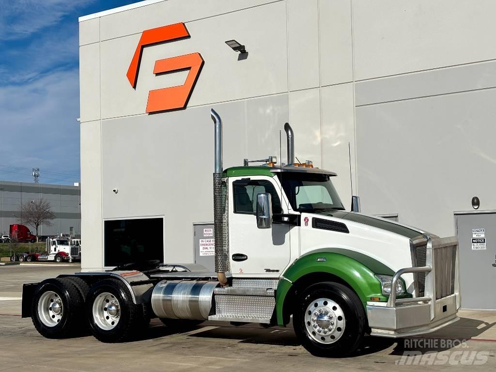 Kenworth T880 曳引機組件