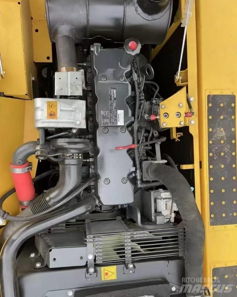 Komatsu PC 240 履帶式 挖土機/掘鑿機/挖掘機