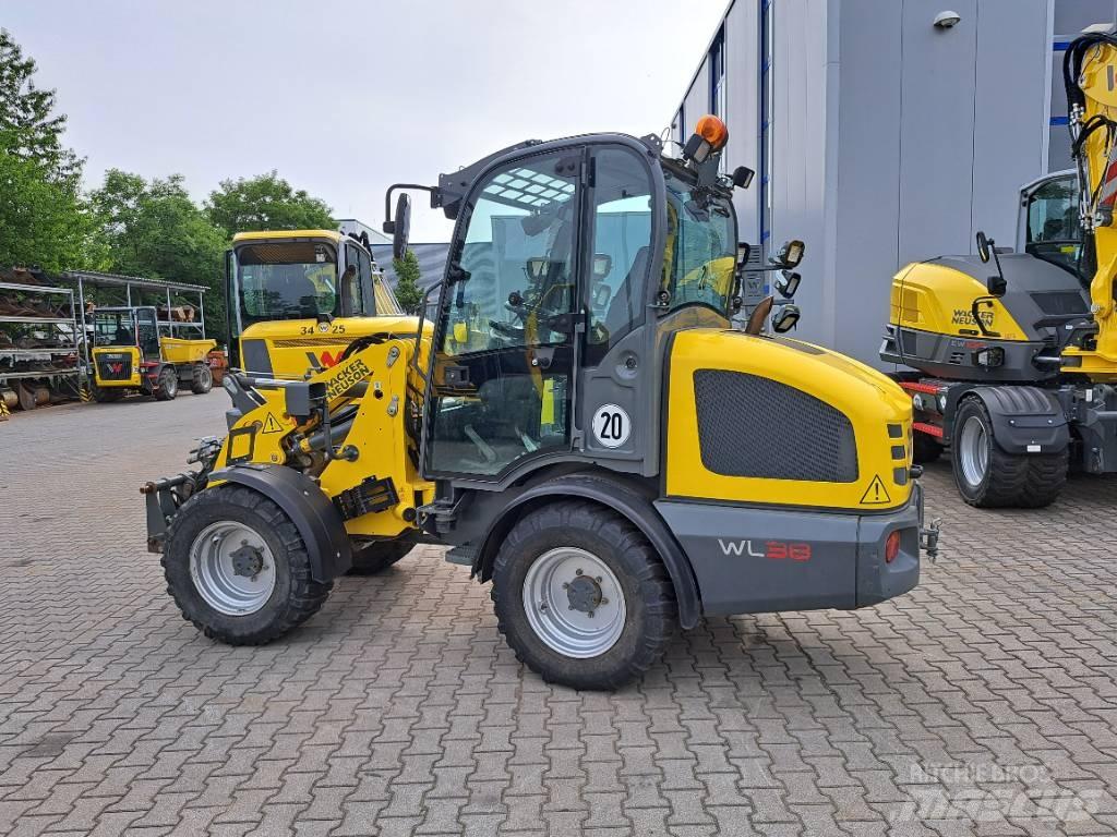 Wacker Neuson WL38 輪胎式裝載機