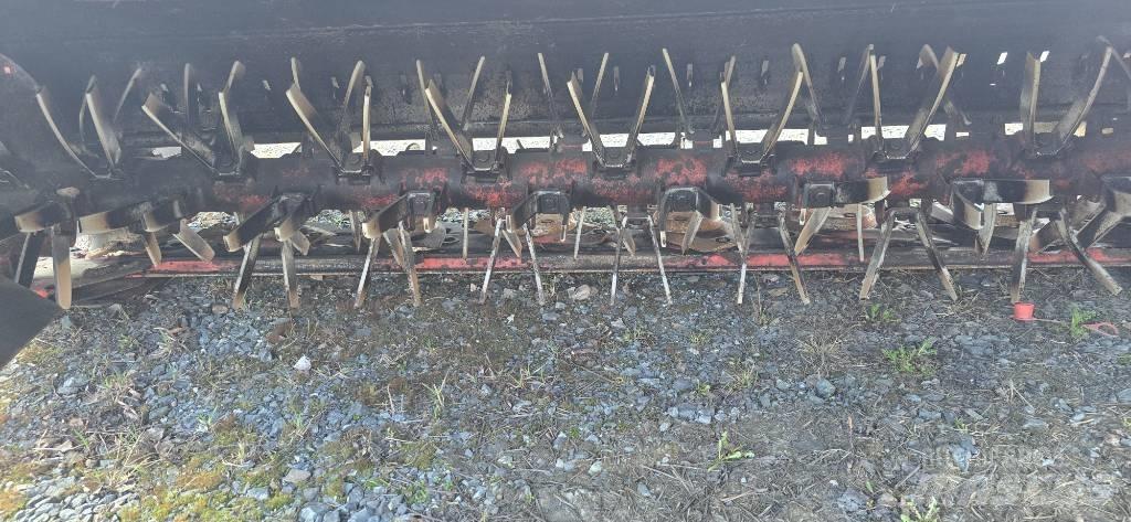 Kuhn FC 883 割草調節裝置