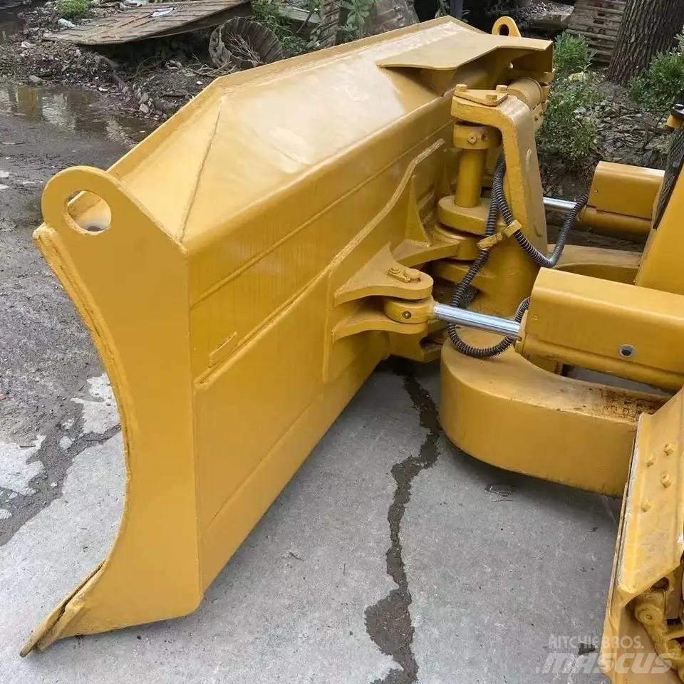 CAT D5M 履帶推土機