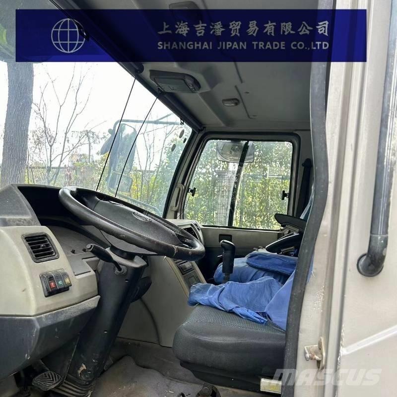 Zoomlion ZTC 1100 V 全路面起重機/吊車