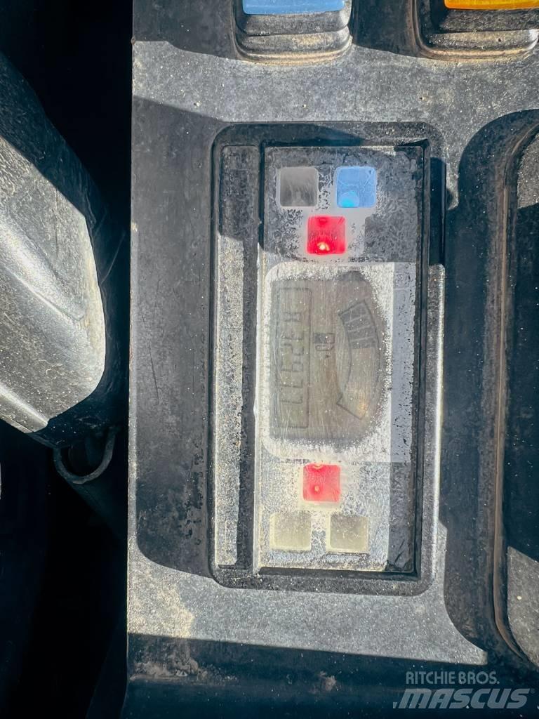 John Deere 26 G 滑移轉向裝載機