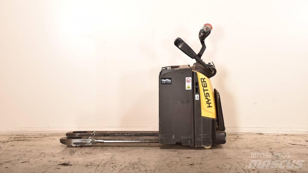 Hyster P3.0S 平台型低架升降機
