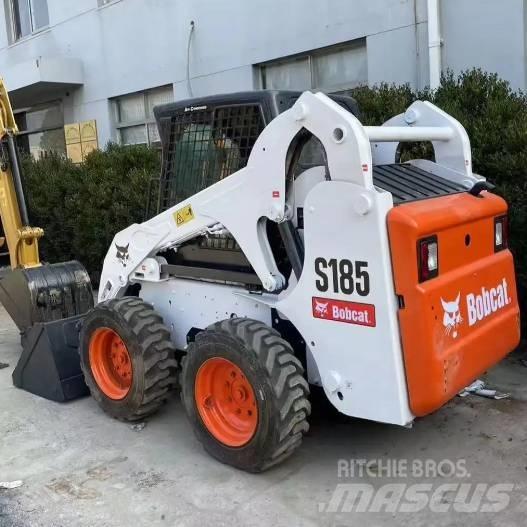 Bobcat S185 滑移轉向裝載機