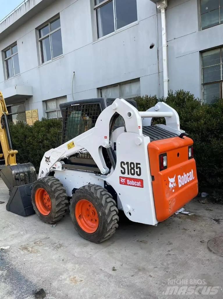 Bobcat S185 滑移轉向裝載機