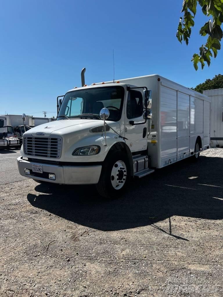 Freightliner M2 飲料運輸卡車