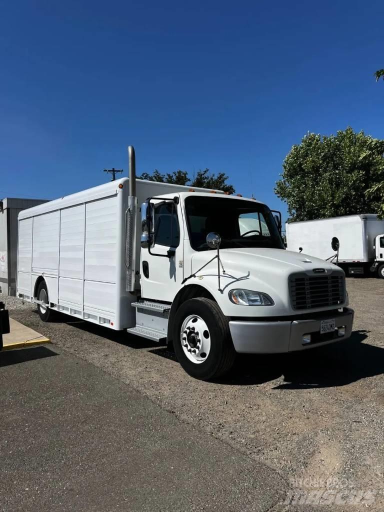 Freightliner M2 飲料運輸卡車