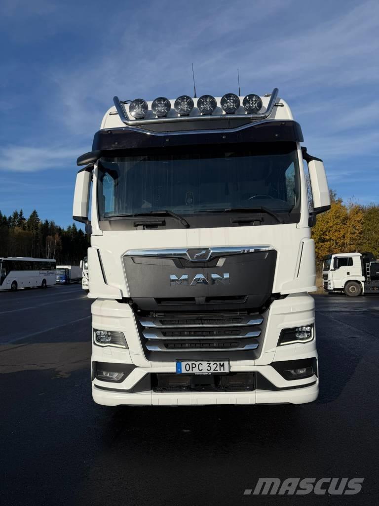 MAN 26.510 6X2-4 貨箱式卡車