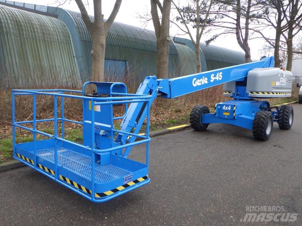 Genie S45 伸縮臂高空作業車