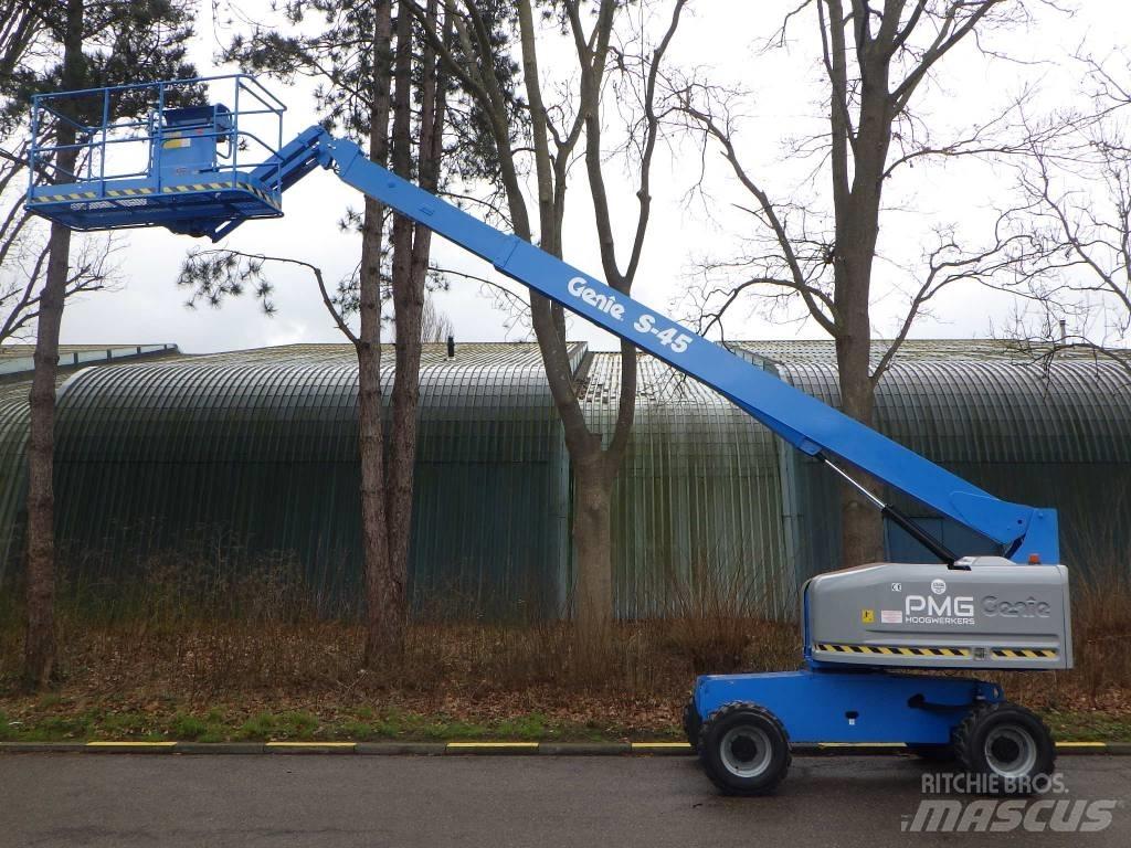 Genie S45 伸縮臂高空作業車