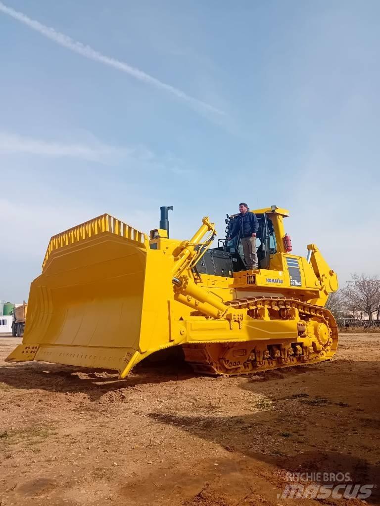 Komatsu D375AX 履帶推土機