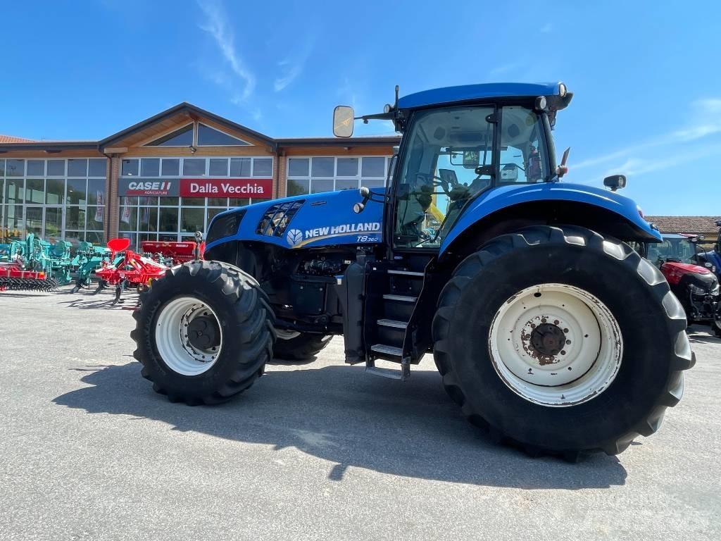 New Holland T 8.360 曳引機