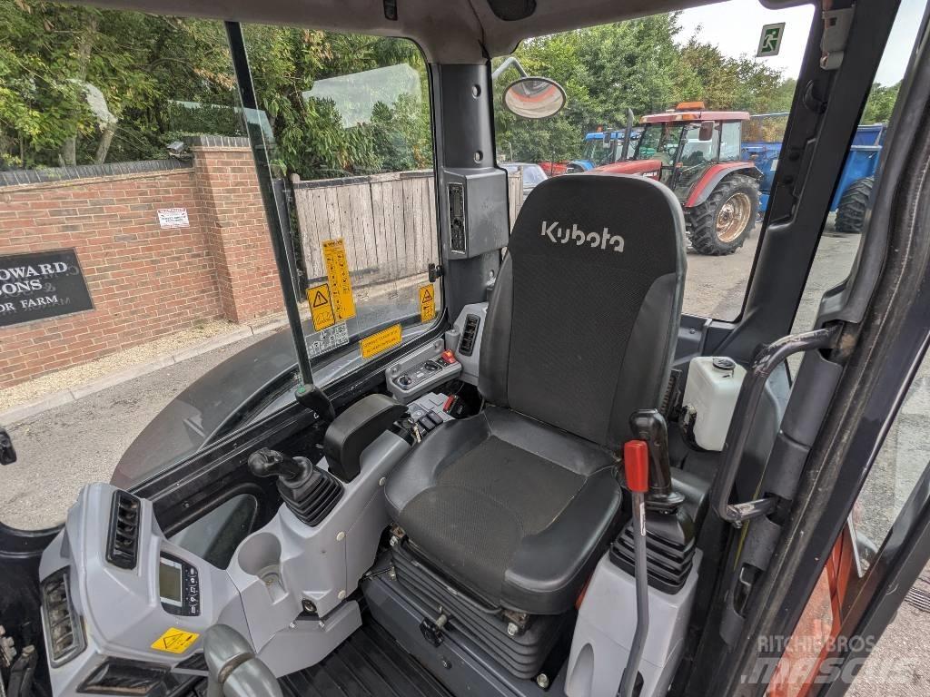 Kubota KX 057-4 小型挖土機/掘鑿機<7t(小型挖掘機)