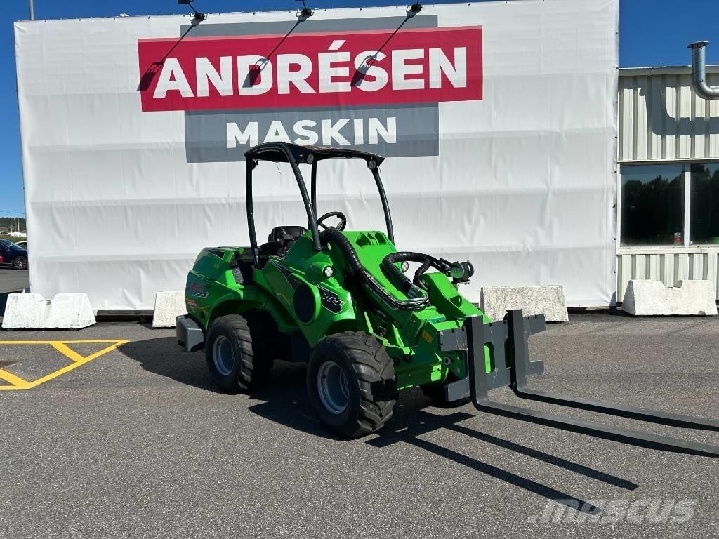 Avant 755 滑移轉向裝載機