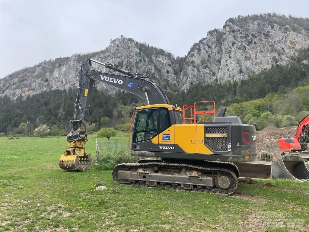Volvo EC 220 E 履帶式 挖土機/掘鑿機/挖掘機