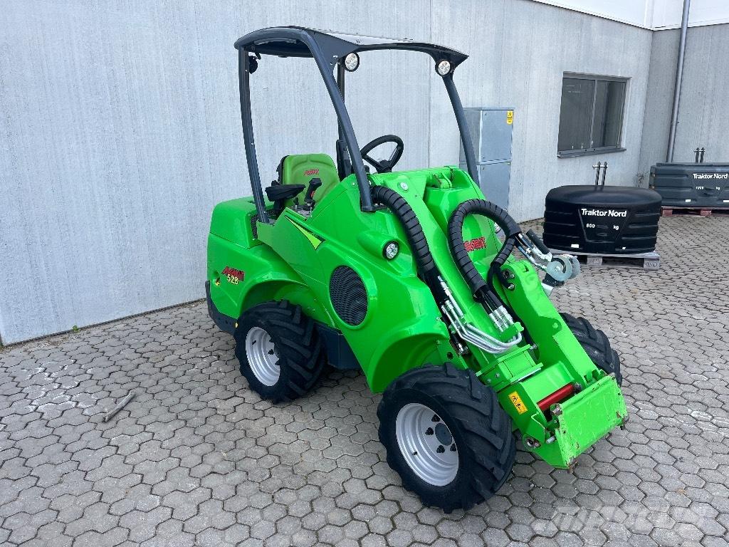 Avant 528 多功能裝載機