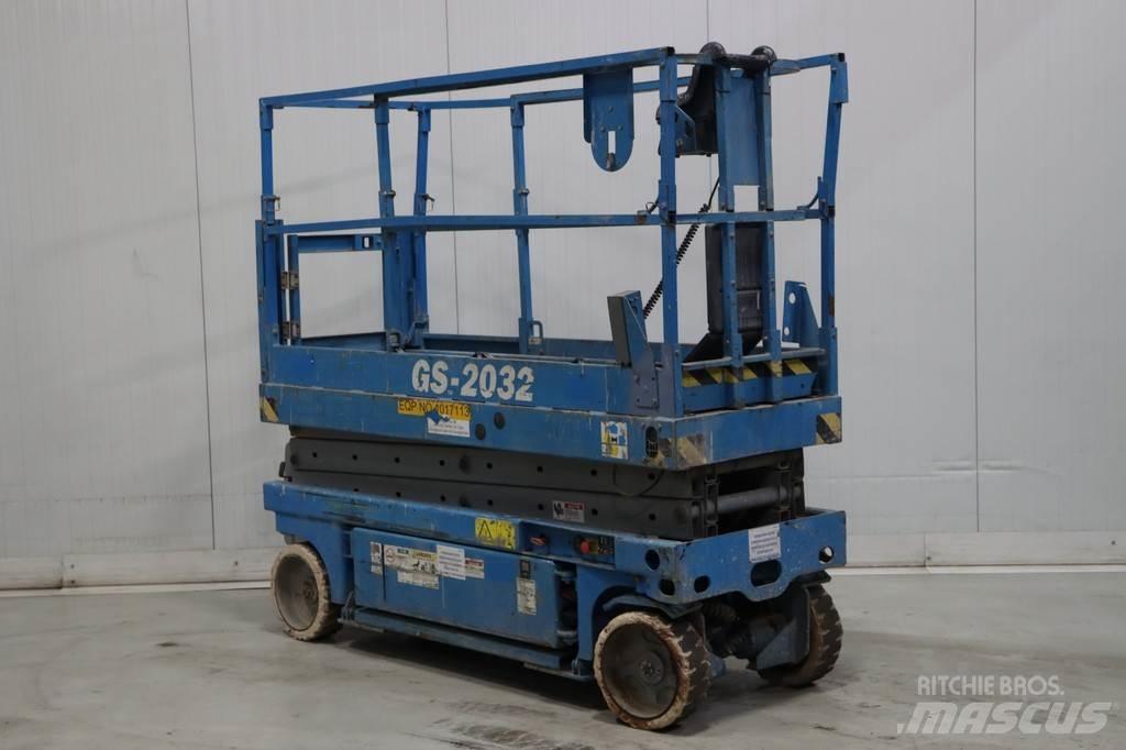 Genie GS-2032 剪式升降機