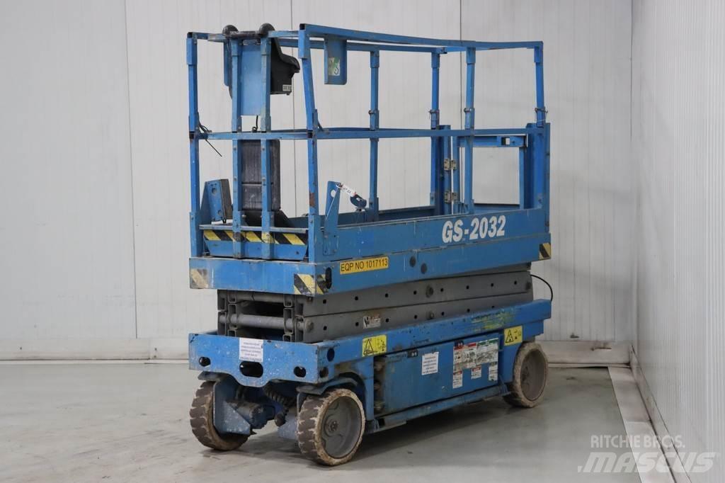 Genie GS-2032 剪式升降機
