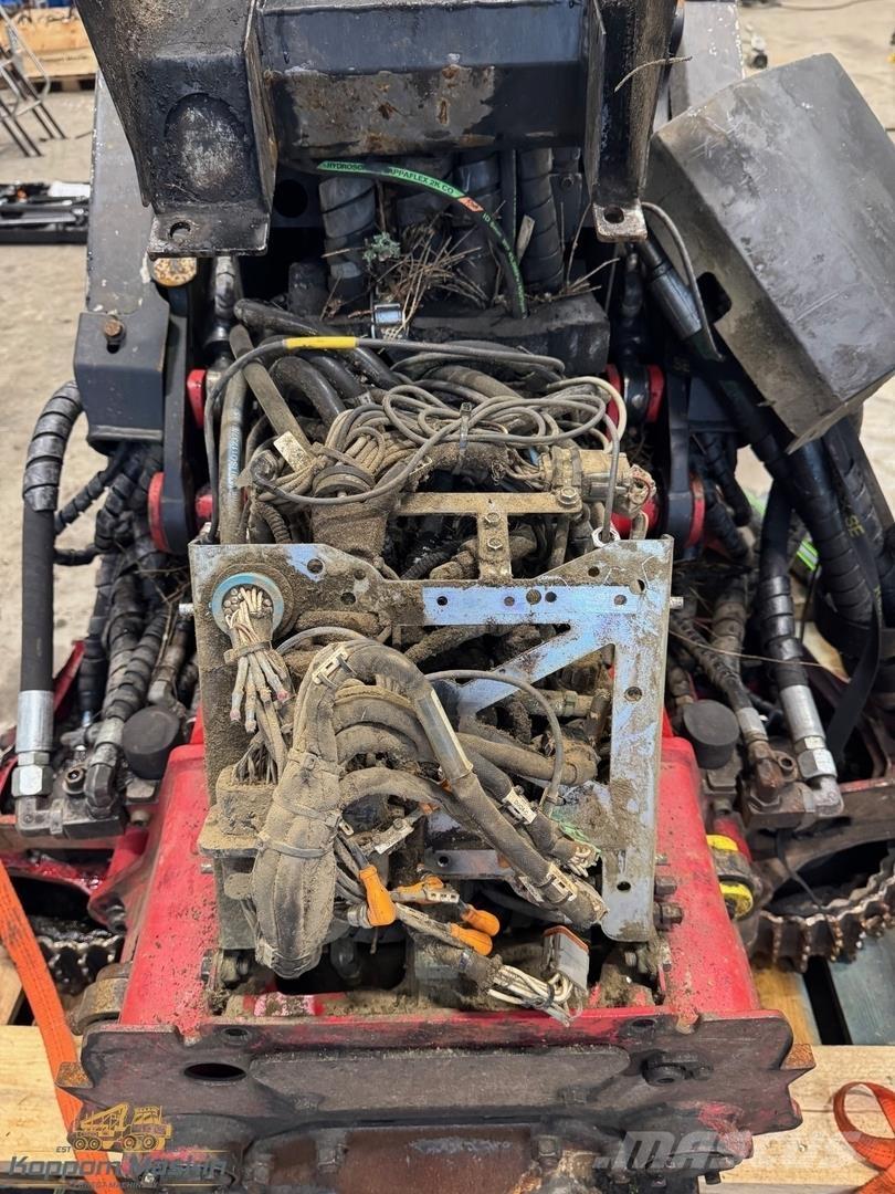 Waratah H413 收穫機頭