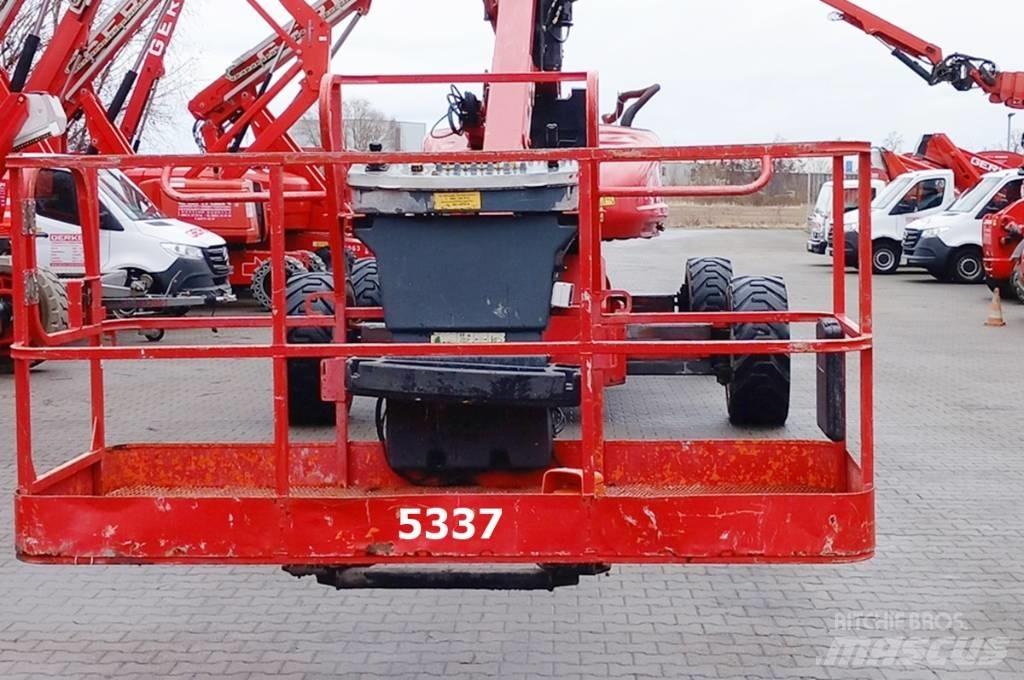 JLG 1250 AJP 曲臂高空作業車