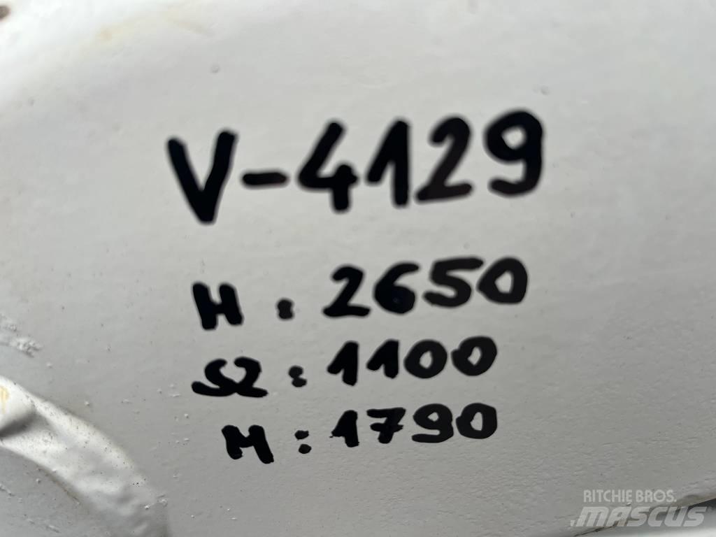 Bobcat 443    V-4129 伸縮臂操作車