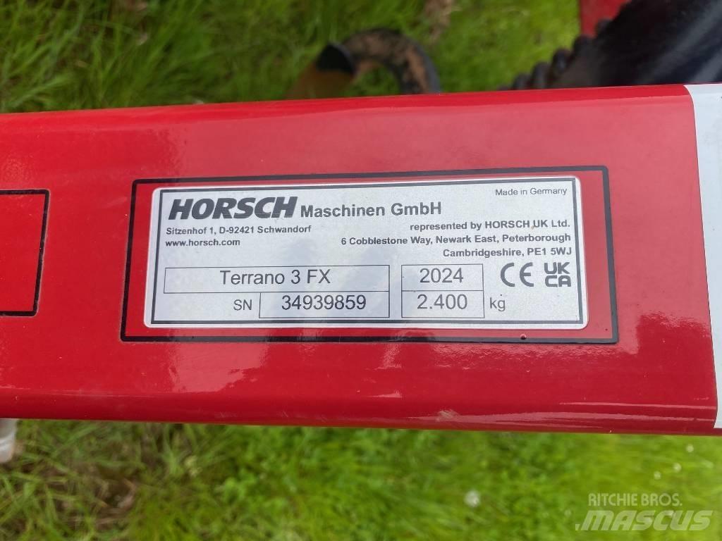 Horsch Terrano 3 FX 中耕管理機