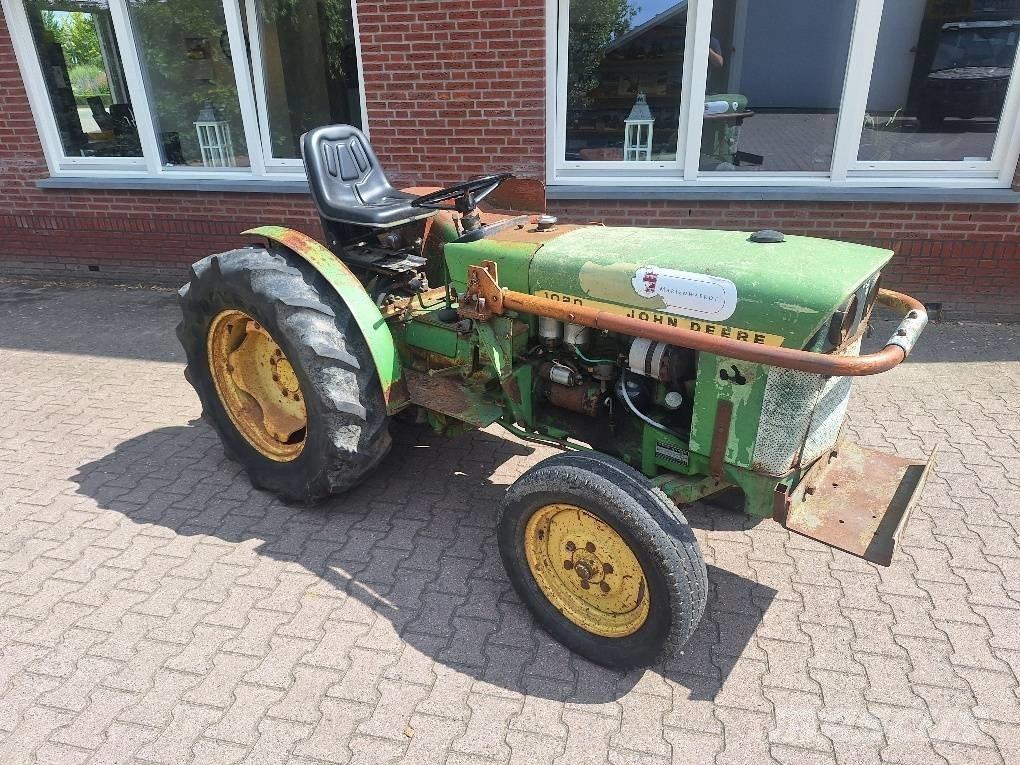 John Deere 1020 曳引機